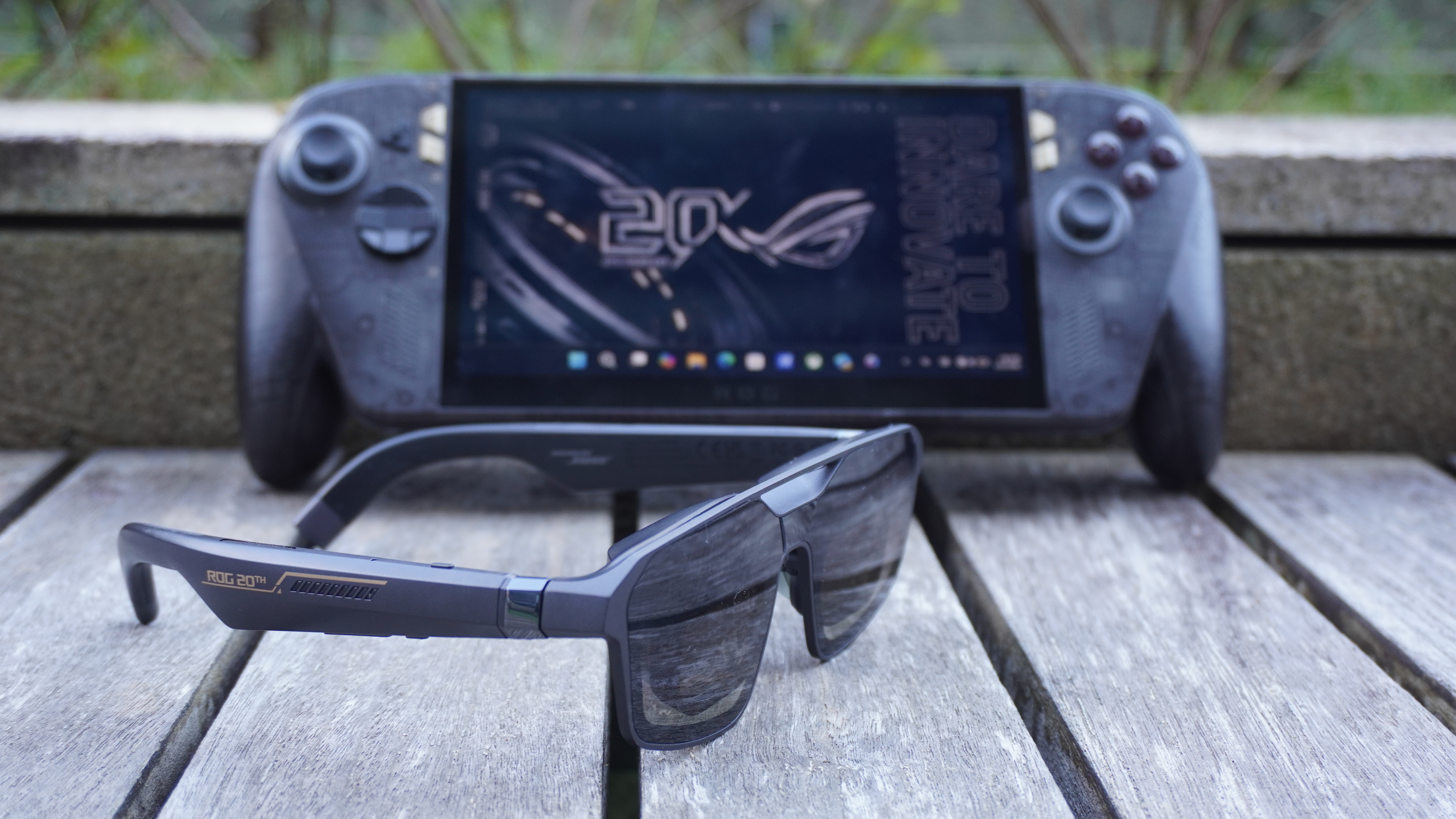 The Asus ROG Xbox Ally X20 with the ROG Xreal R1 special edition glasses