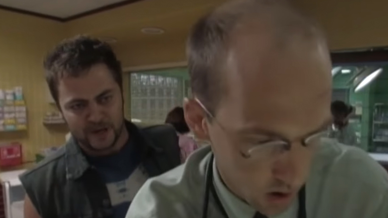 32 Stars Who Made Cameos On ER