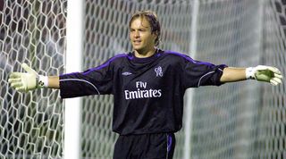 9 Aug 2001: Mark Bosnich of Chelsea in action during the pre-season friendly between Vicenza and Chelsea in Vicenza, Italy. DIGITAL IMAGE Mandatory Credit: Grazia Neri/ALLSPORT