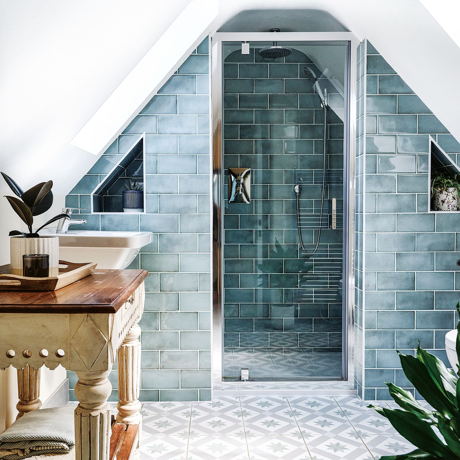 The Biggest Mistakes People Make When They Try To Paint Bathroom Tile... And How To Avoid Them! - vglpv4m