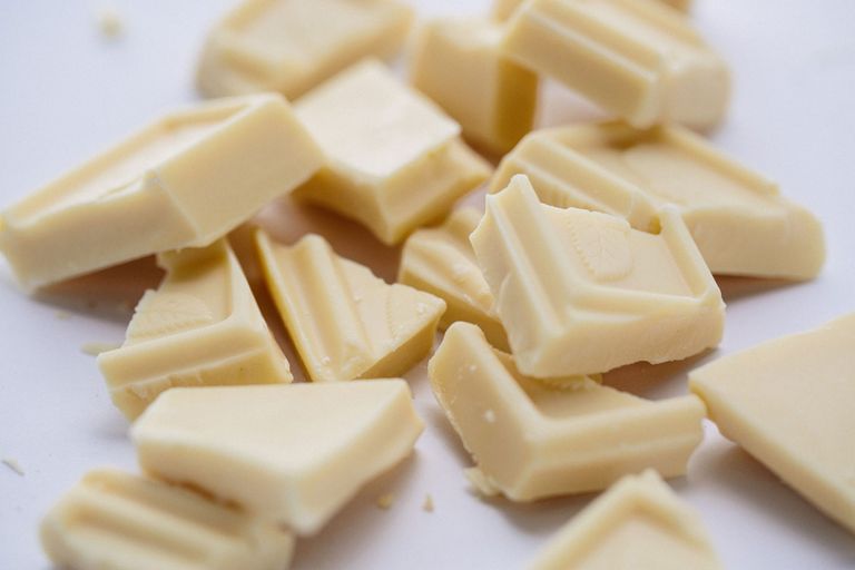 white chocolate is a food that contains E171, a food additive that is bad for you