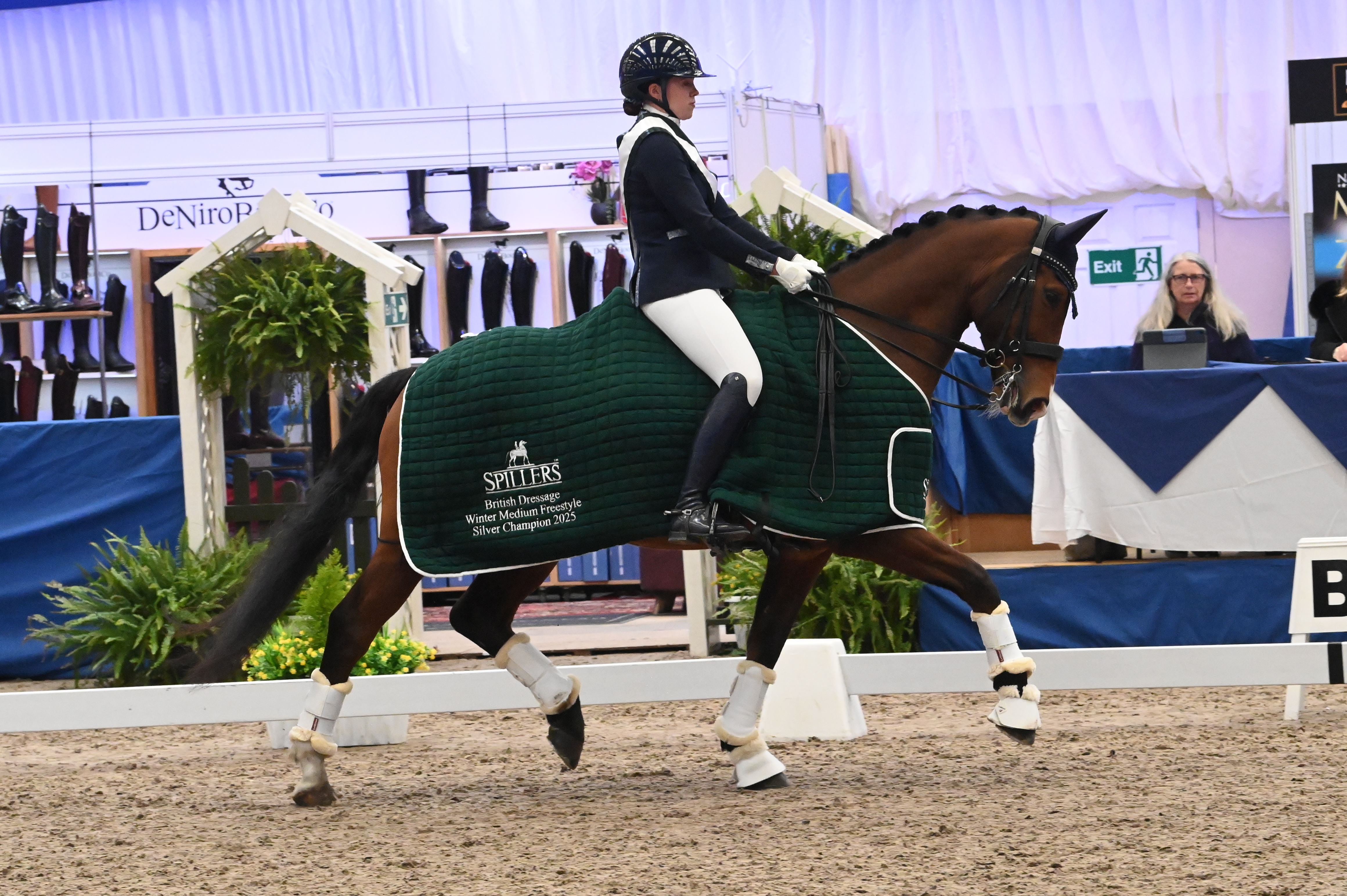 Carmen Gammie and Let&rsquo;s Make An Opera M claimed the Spillers medium freestyle silver at the NAF Five Star Winter Dressage Championships