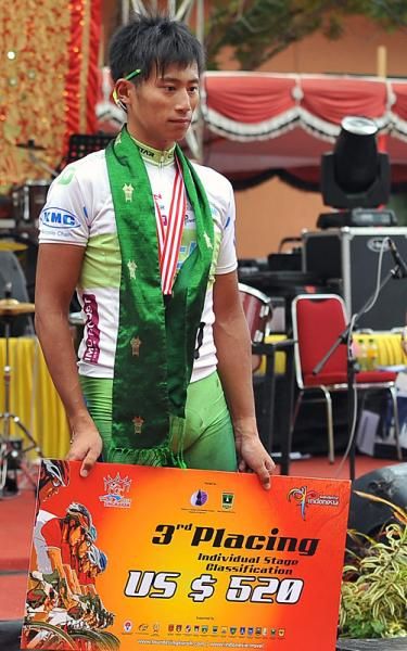 Third place finisher Chun Kai Feng (Action Cycling Team)