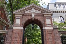 Entrance gate to Harvard Yard