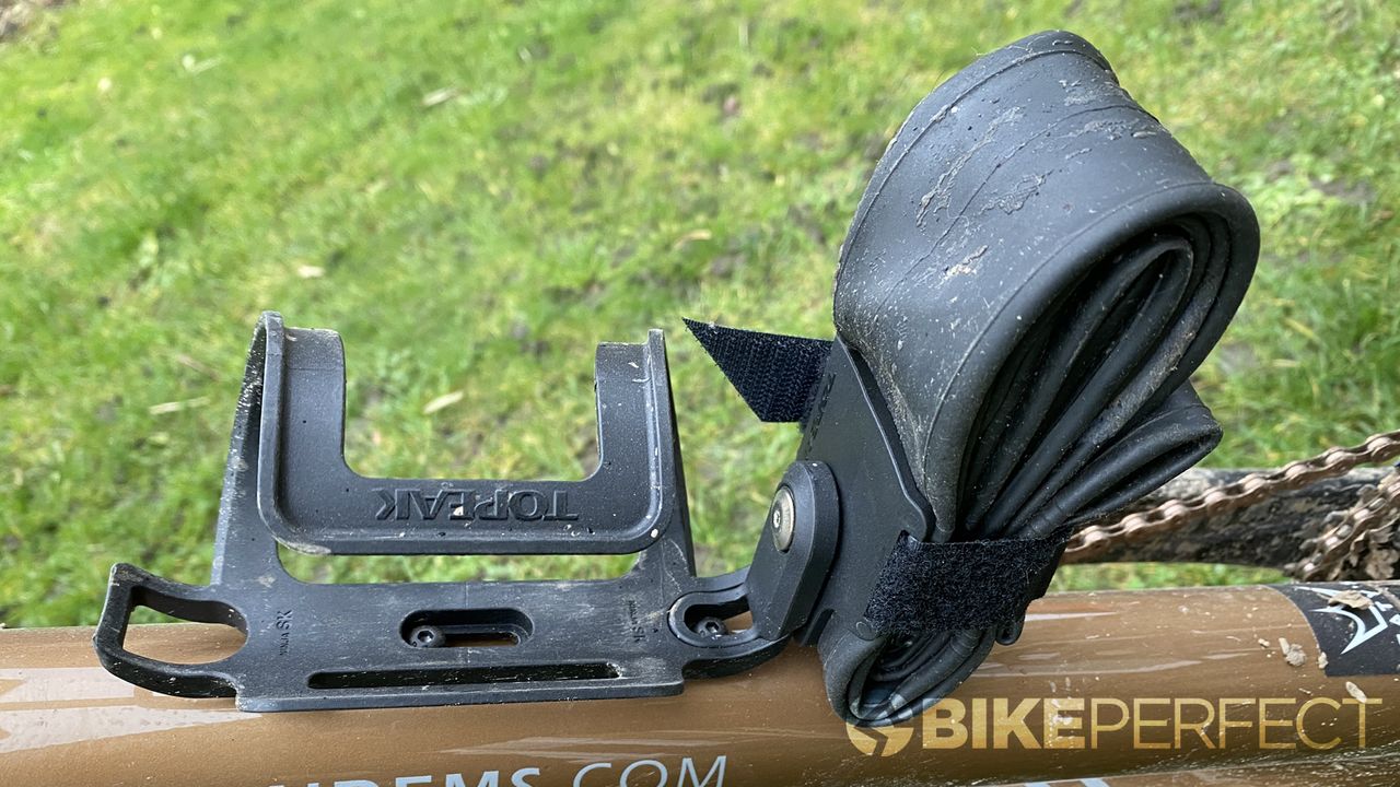 Topeak Ninja Master+ bottle cages and tools review