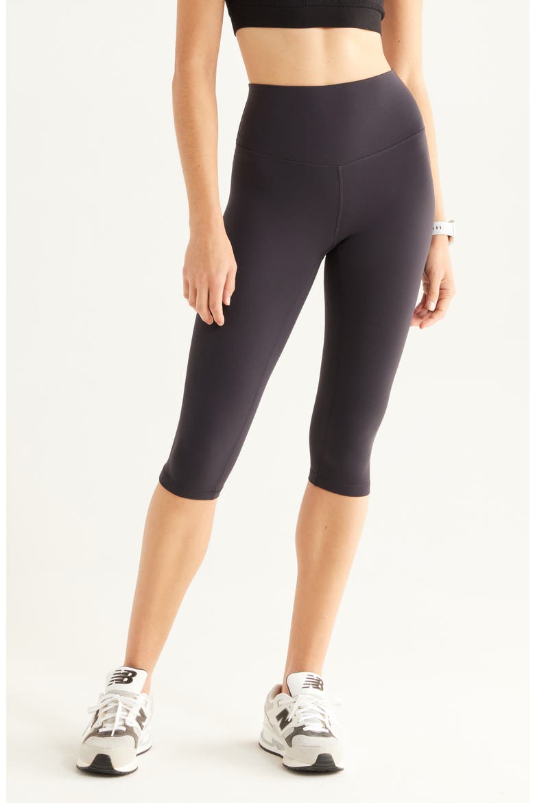 Studio Luxe High Waist Capri Leggings