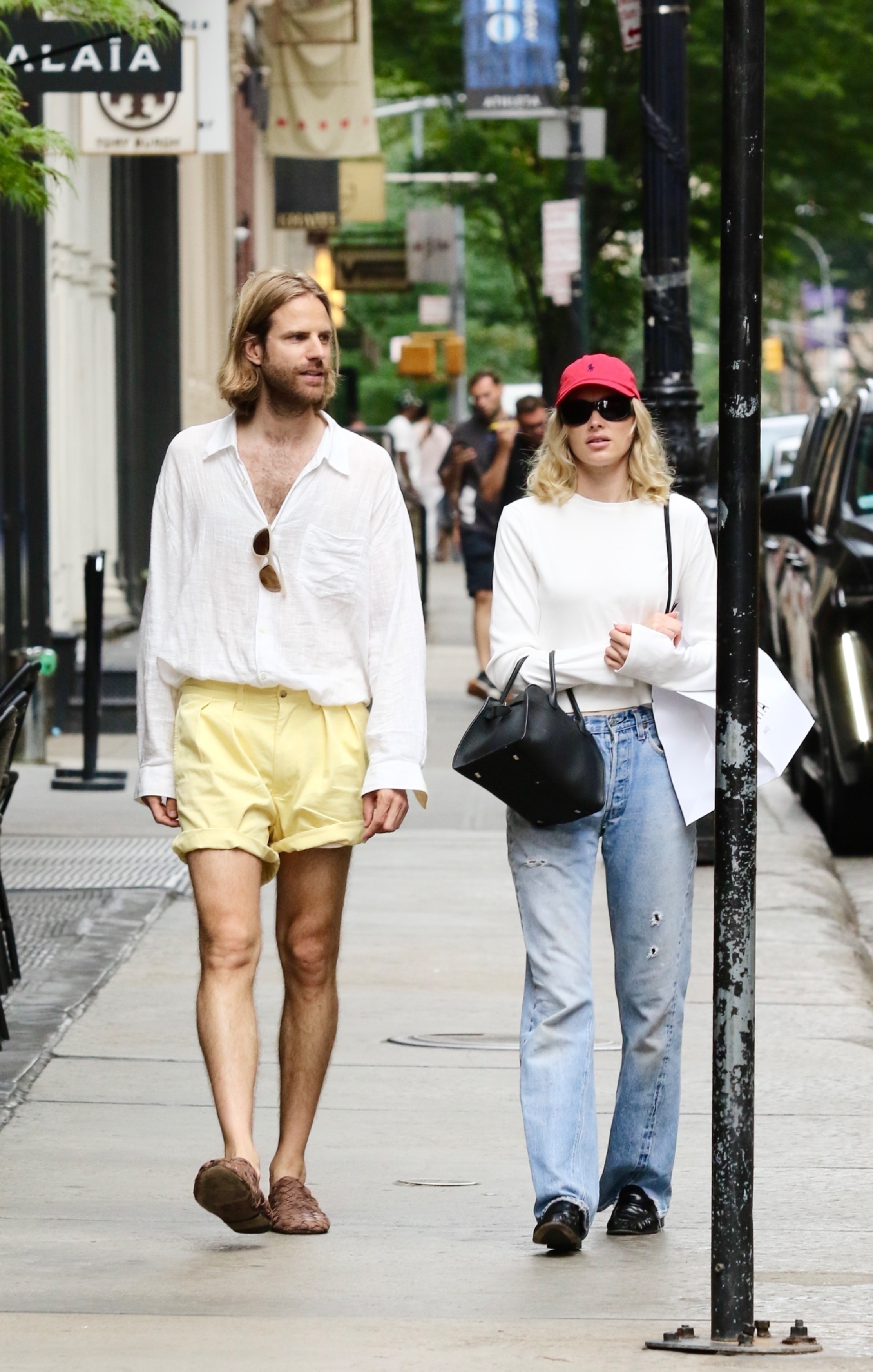 Elsa Hosk sports a casual look while out with her partner Tom Daly and their daughter Tuulikki during a stroll in Manhattan’s SoHo neighborhood.