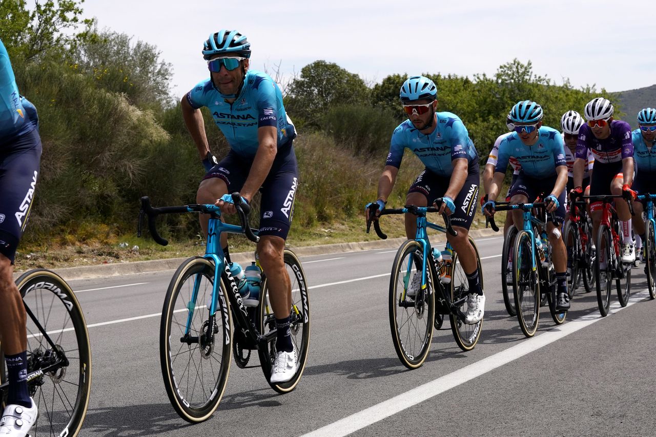 Giro di Sicilia 2022 3rd Edition 2nd stage Palma di Montechiaro Caltanissetta 152 km 13042022 Vincenzo Nibali ITA Astana Qazaqstan Team photo Massimo FulgenziSprintCyclingAgency2022