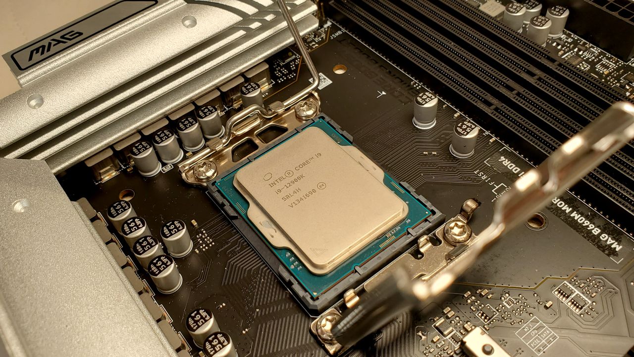 MSI B660M Mortar WiFi DDR4