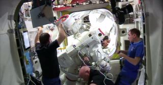 Astronauts Inspect Kopra's Spacesuit, Jan. 15, 2016
