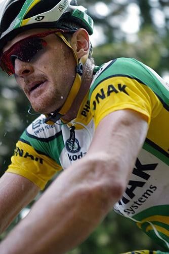 Floyd Landis (Phonak) comes by setting a blistering pace.
