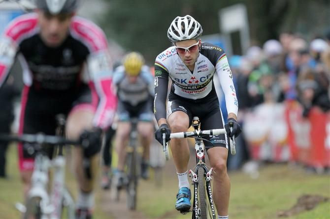 After crashing early on the opening lap, Niels Albert (BKCP-Powerplus) eventually chased back to the lead group on the penultimate lap at Heusden-Zolder