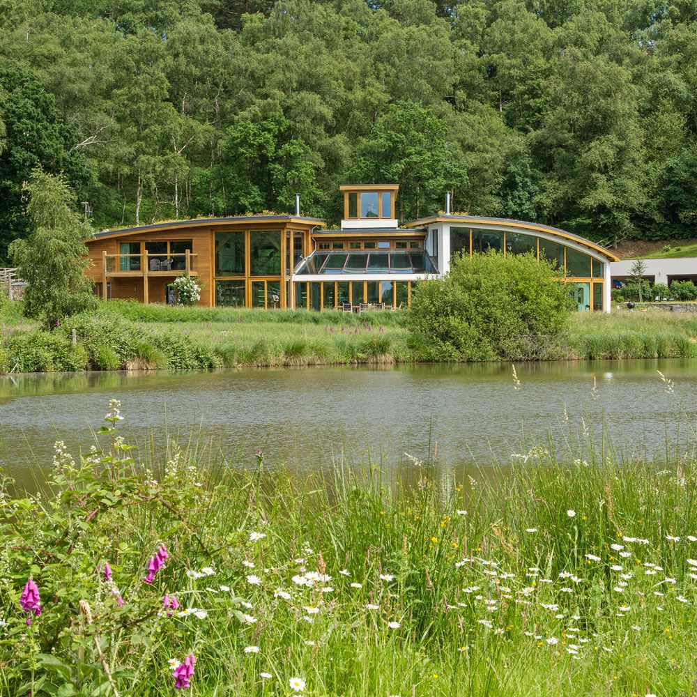 Coachmans Lodge this sleek, contemporary lakeside property is for