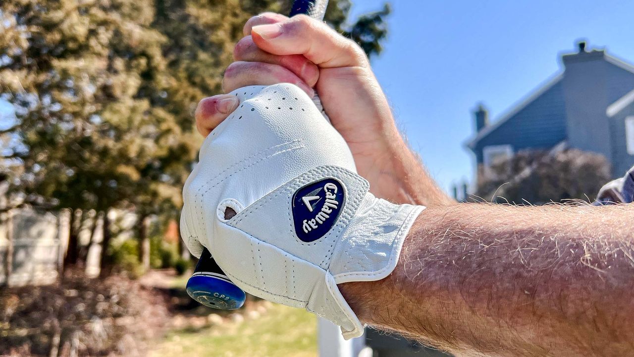 Best golf gloves:
