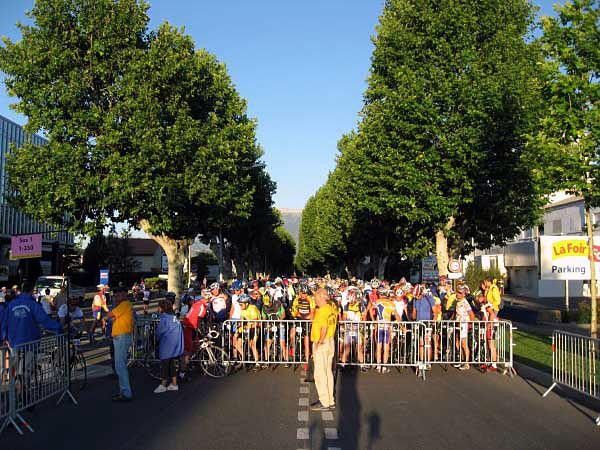 Riders await the start.