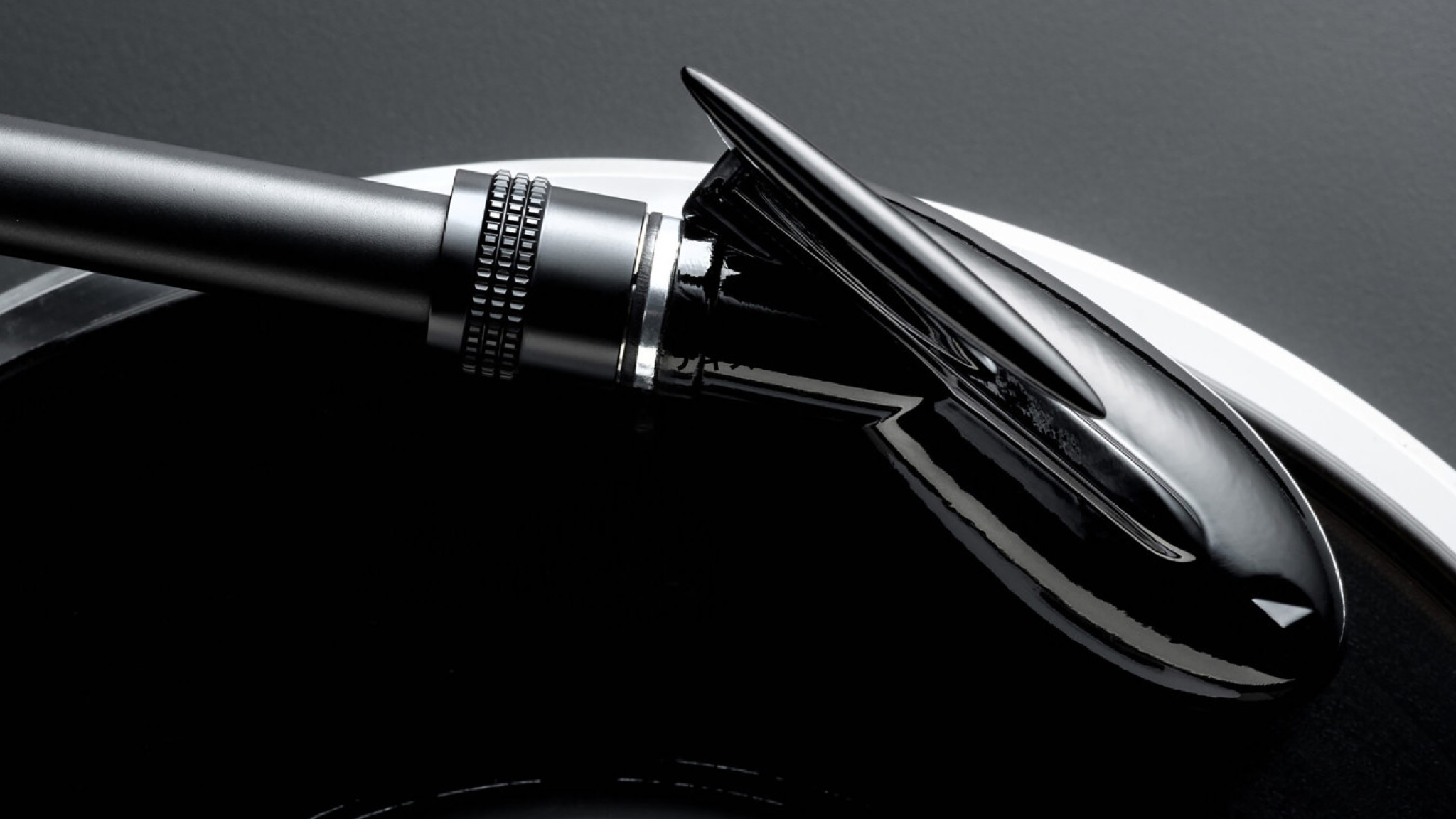 JICO Clipper-S cartridge and headshell close up