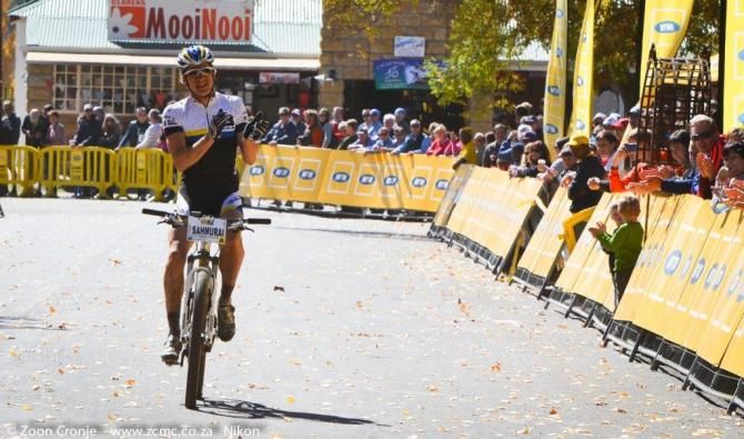 Stefan Sahm in third, thanking the crowd for their support