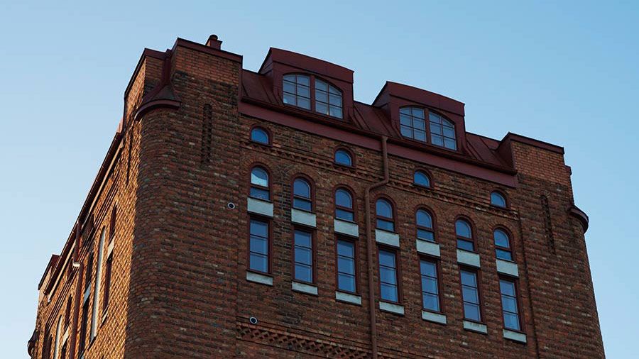 Découvrez l'intérieur d'une maison scandinave chic dans un château d'eau reconverti à Stockholm