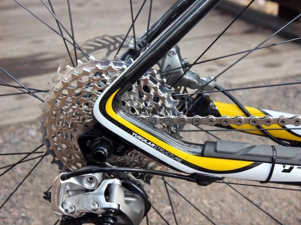 The chain stays and seat stays end up as one continuous hollow structure, resulting in less redundant material and less weight.