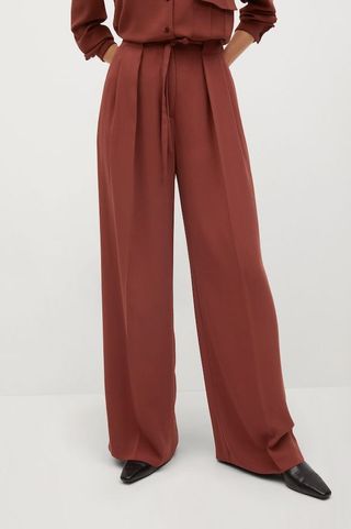 red trouser 