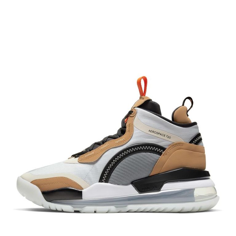 Who Is Larry Jordan, Michael Jordan's Brother? | Marie Claire