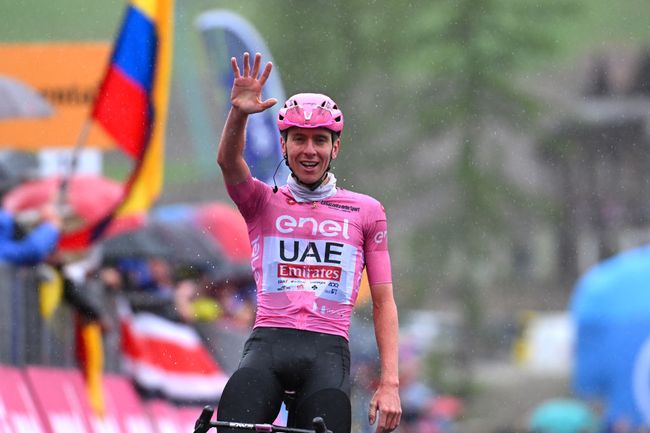 Tadej Pogacar vince sul Monte Pana (foto: Dario Belingheri/Getty Images)