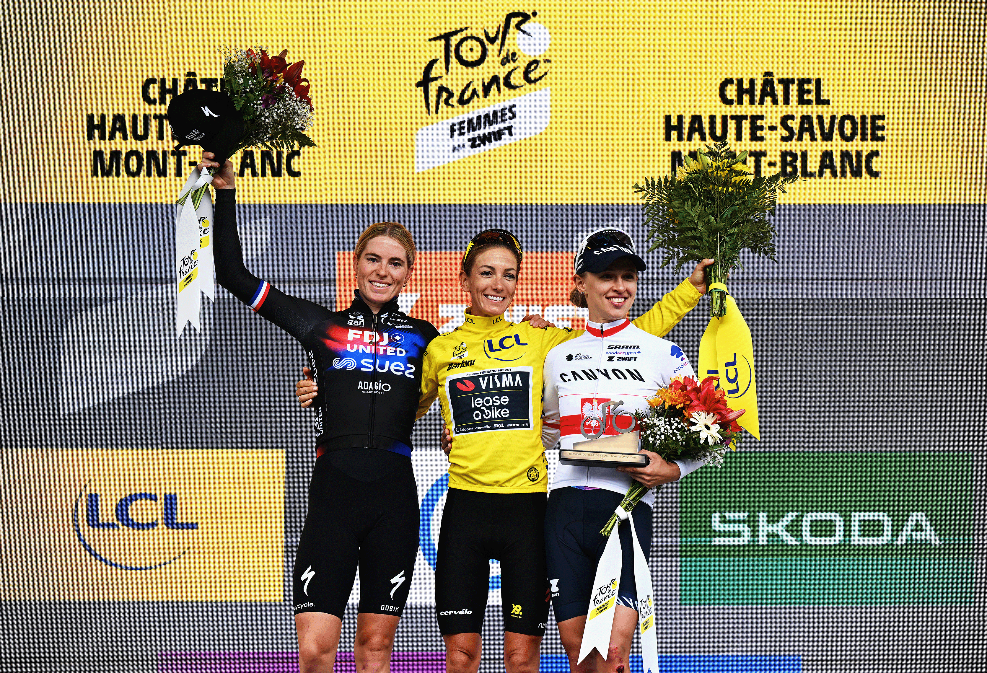 Demi Vollering, Pauline Ferrand-Pr&eacute;vot and Kasia Niewiadoma-Phinney on the final podium of the 2025 Tour de France Femmes