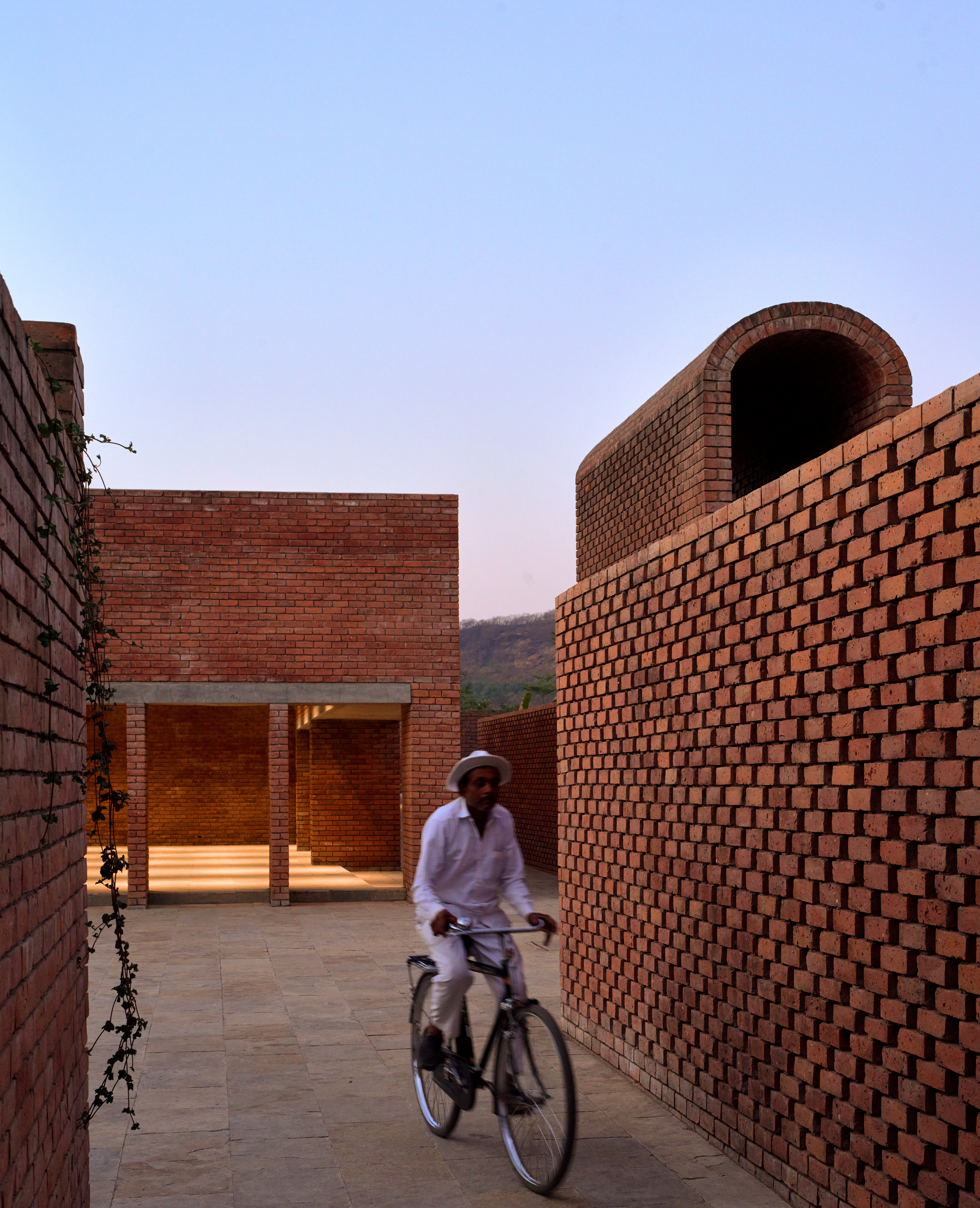 The Street clubhouse, Pune, by Studio VDGA