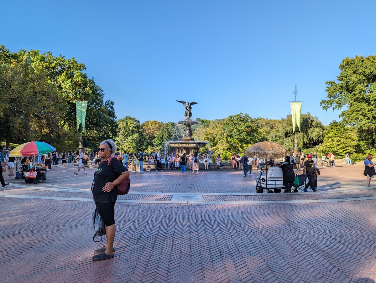 Google Pixel 8 Pro AI Photo Editing.