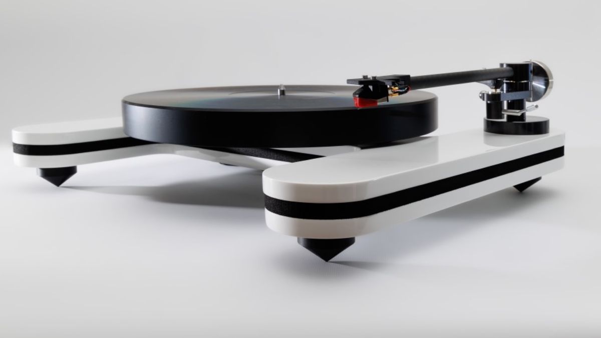 This impossibly cool turntable uses a removable disc instead of any visible controls – it's a weird minimalist dream