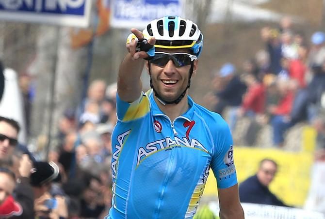 Vincenzo Nibali (Astana) triumphs on the final stage