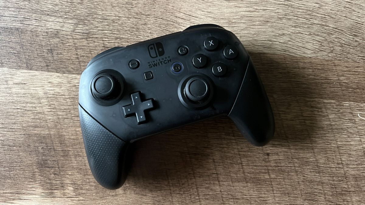 How to connect a Nintendo Switch Pro controller to PC