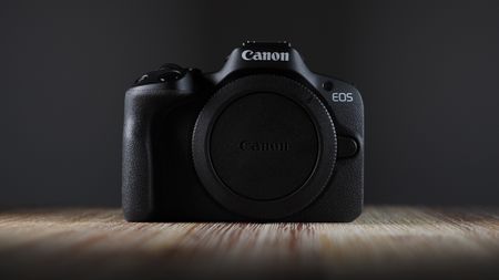 Canon EOS R50