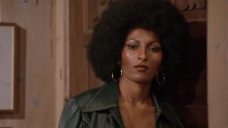 Pam Grier looking great in a leather jacket at end of Foxy Brown.