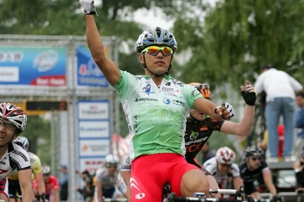 Takashi Miyazawa takes his second stage win.