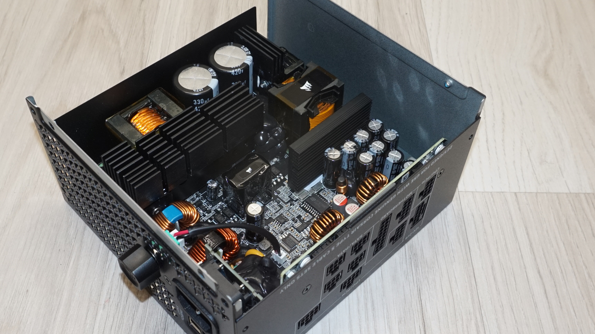 Corsair RM850x Shift 2025