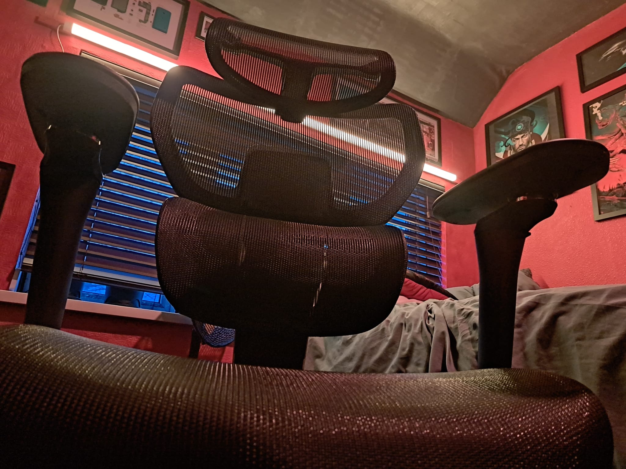 Personally taken screenshot of the FlexiSpot C7 Morpher chair