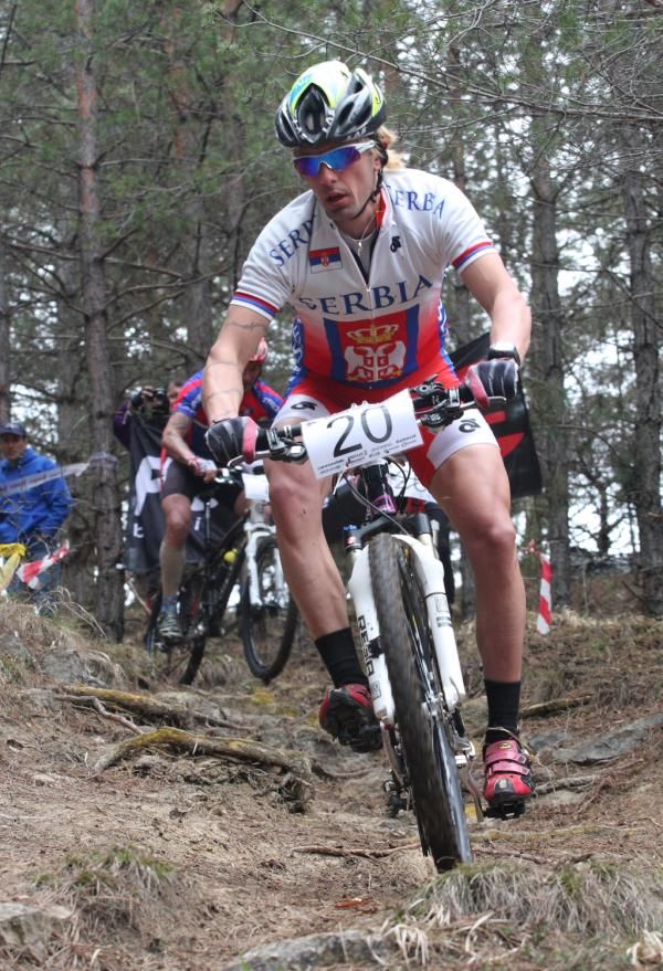 Ivan Jovanovi (Serbian National Team) rides the Rocks Down section