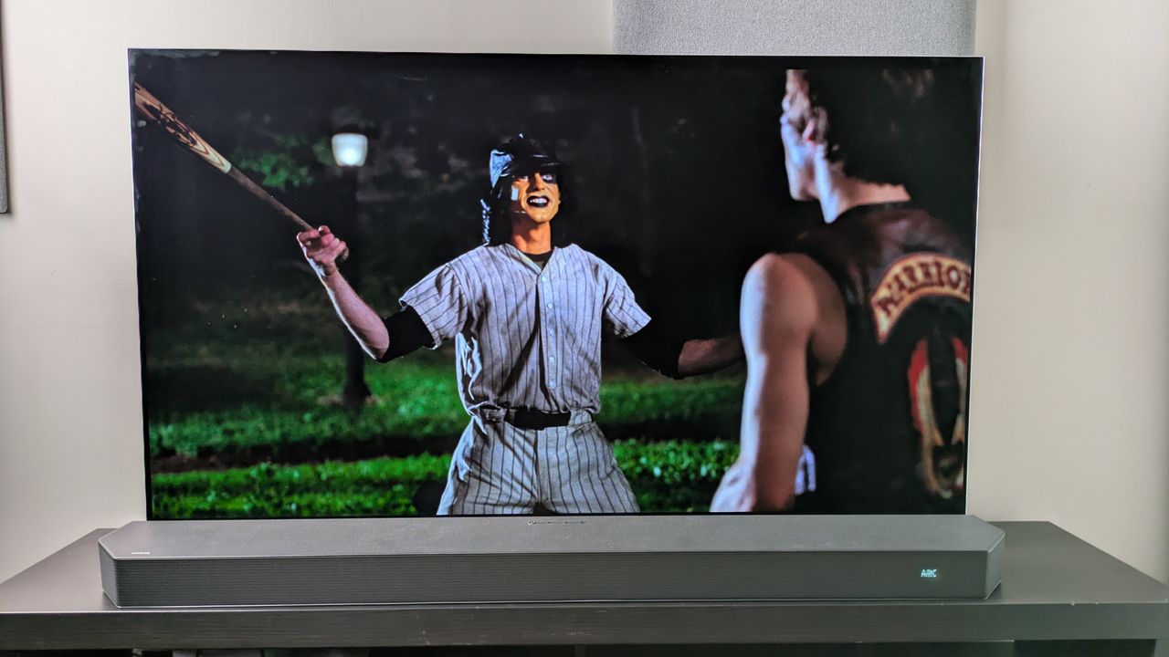 The Warriors 4K Blu-ray Paramount version on LG G5 showing Baseball Fury smiling in park