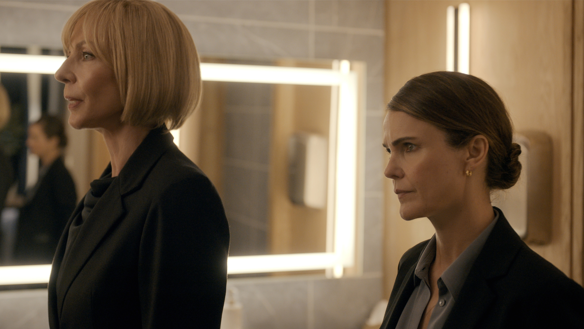 Keri Russell as Kate Wyler, standing in an opulent English mansion, in 'The Diplomat'
