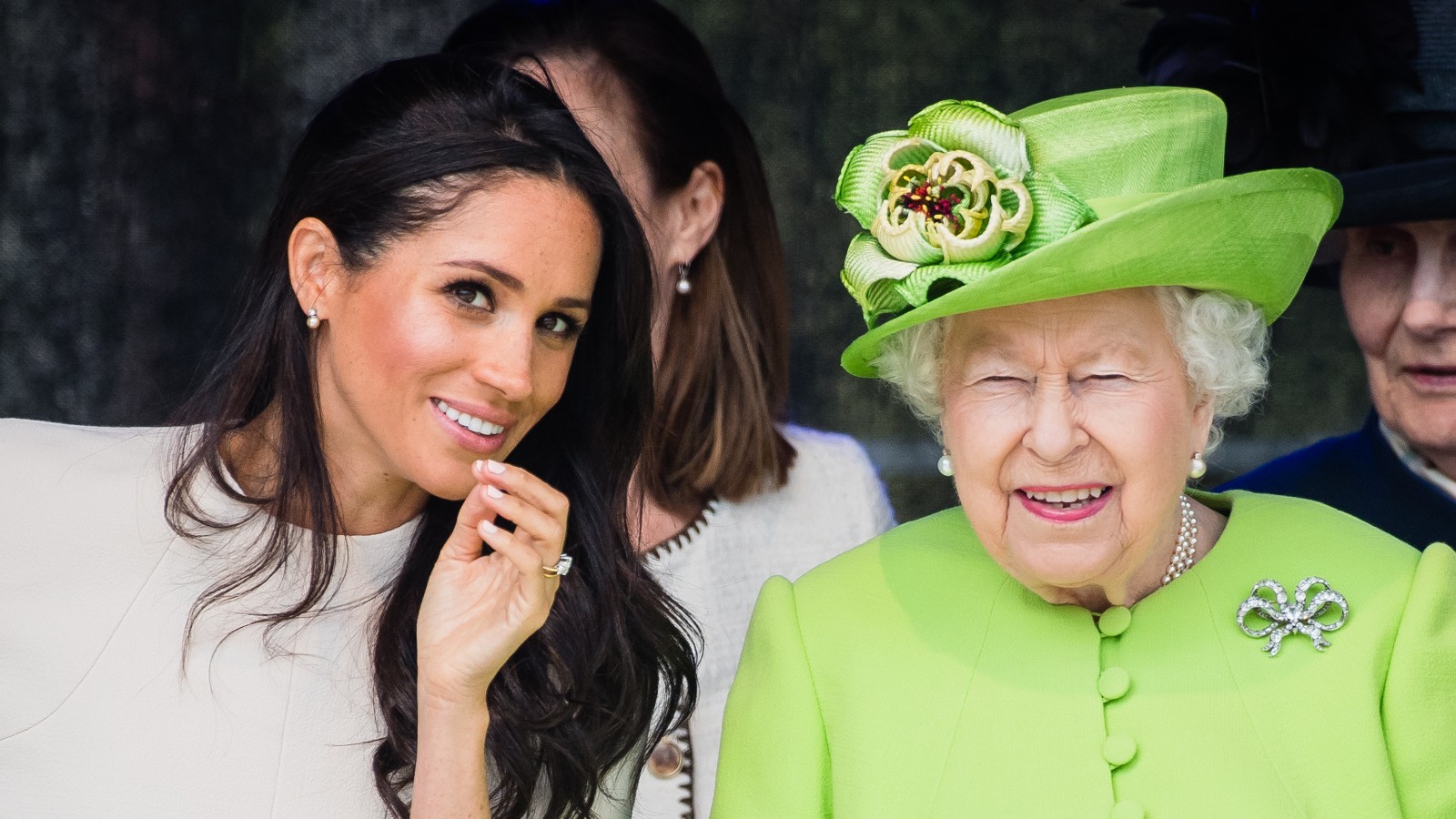 The royal who taught Meghan to curtsey a few minutes before meeting the