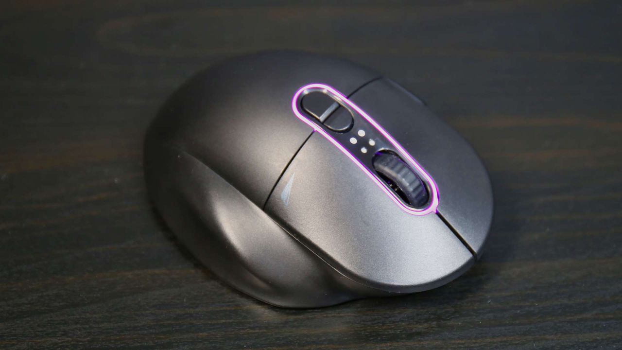Mountain Makalu Max gaming mouse