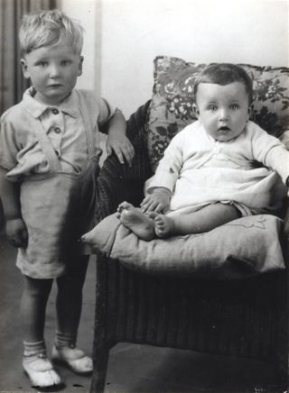 Tom Simpson as a baby (right) with older brother Harry, 1938
