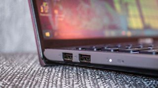 Asus VivoBook 15 review - USB ports
