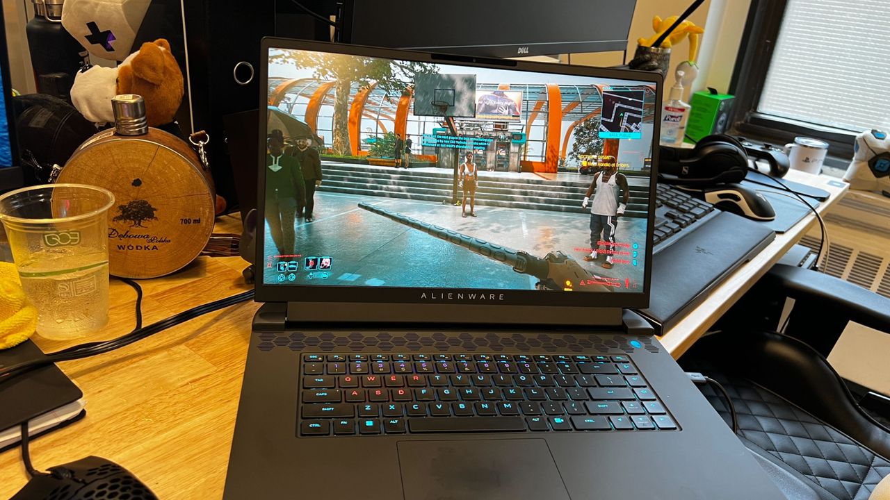 Alienware m17 r5 amd