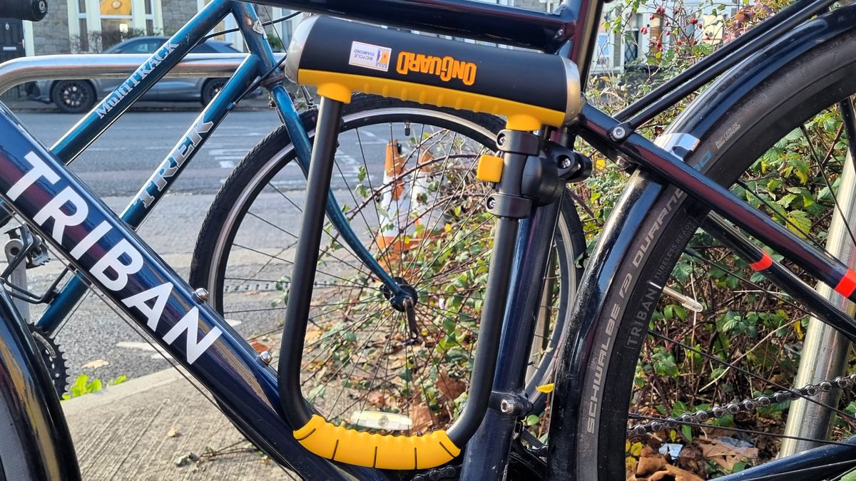 Onguard 8003 Pitbull mounting bracket fixed to a bike