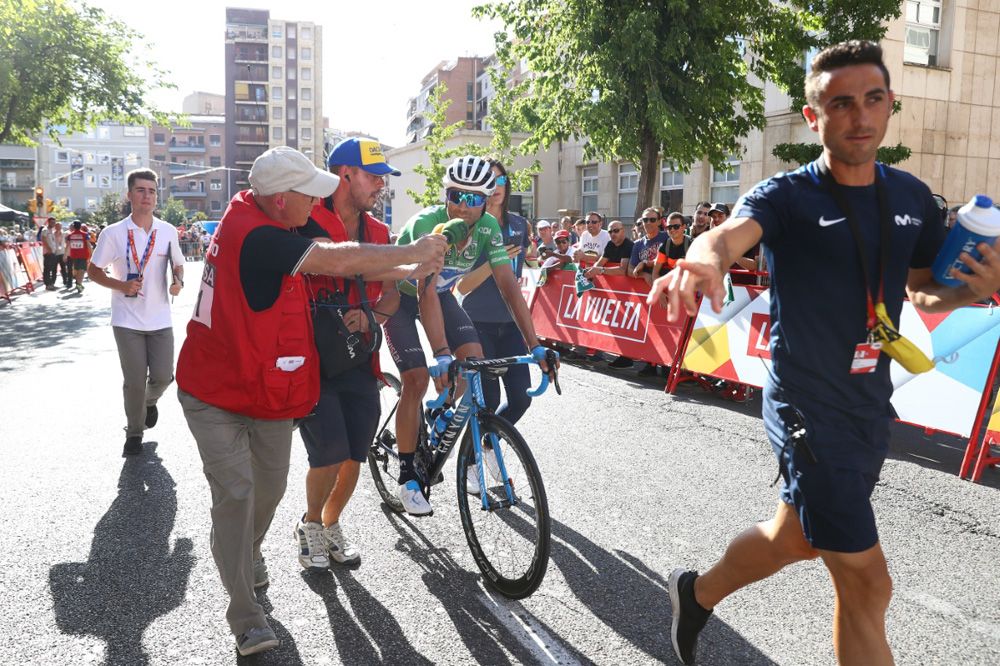 Alejandro Valverde (Movistar) is constantly chased by Spanish radio reporters