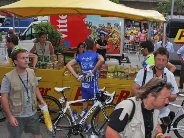 PowerBar had a stand set up at the start where riders could load up on food and drink for the day.