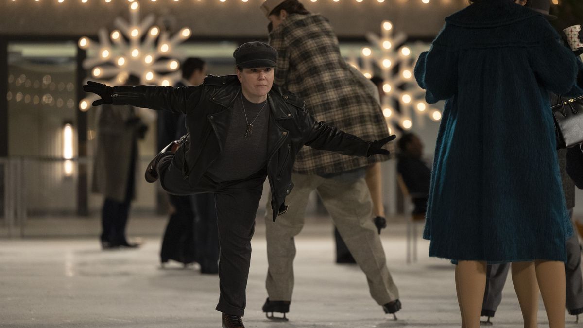 Alex Borstein in The Marvelous Mrs. Maisel
