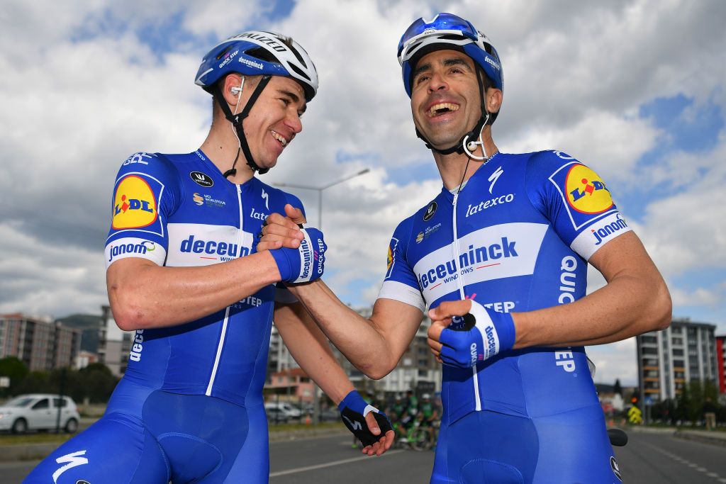Fabio Jakobsen celebrates with Max Richeze